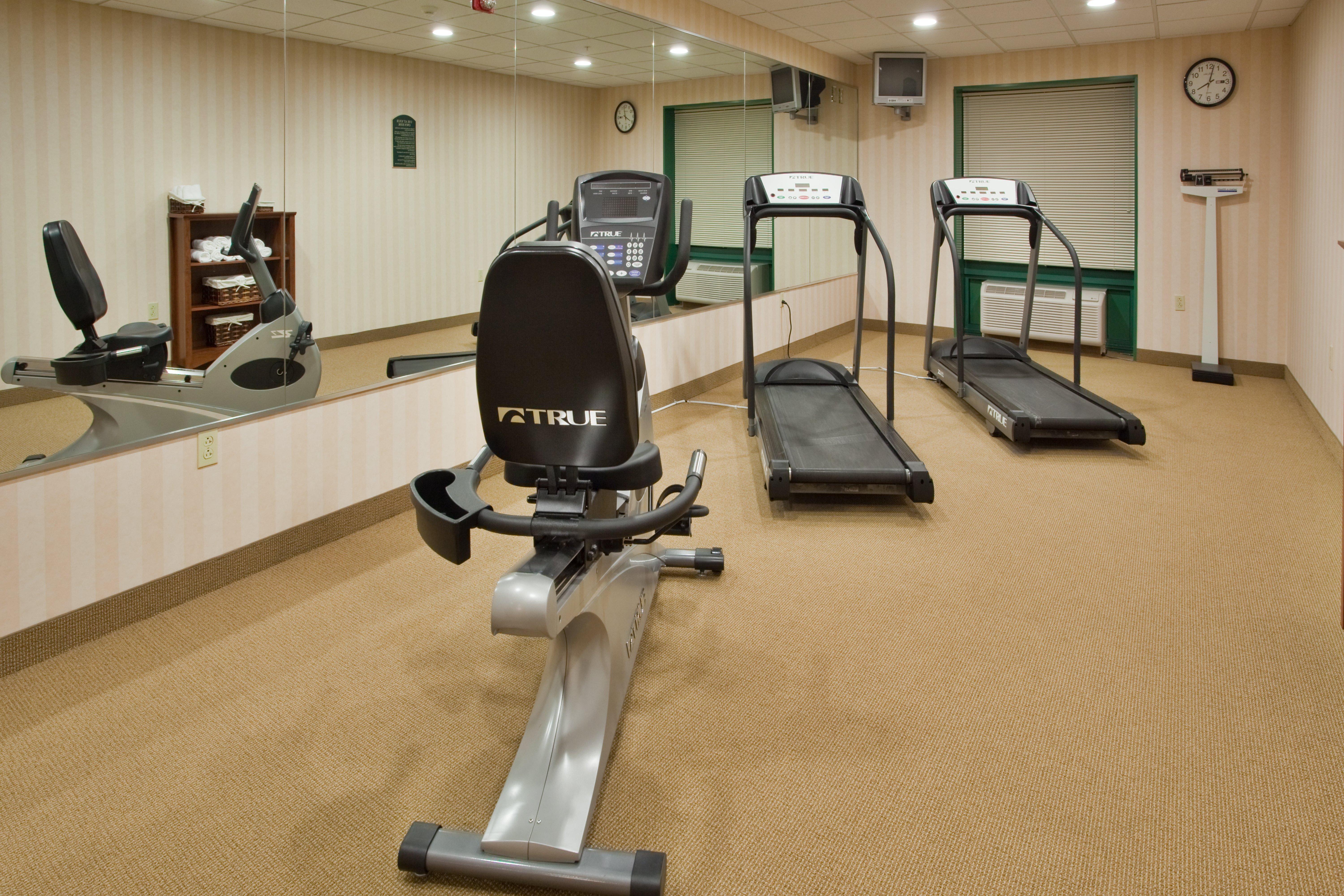 Holiday Inn Express Hotel & Suites Drums-Hazelton By Ihg Экстерьер фото