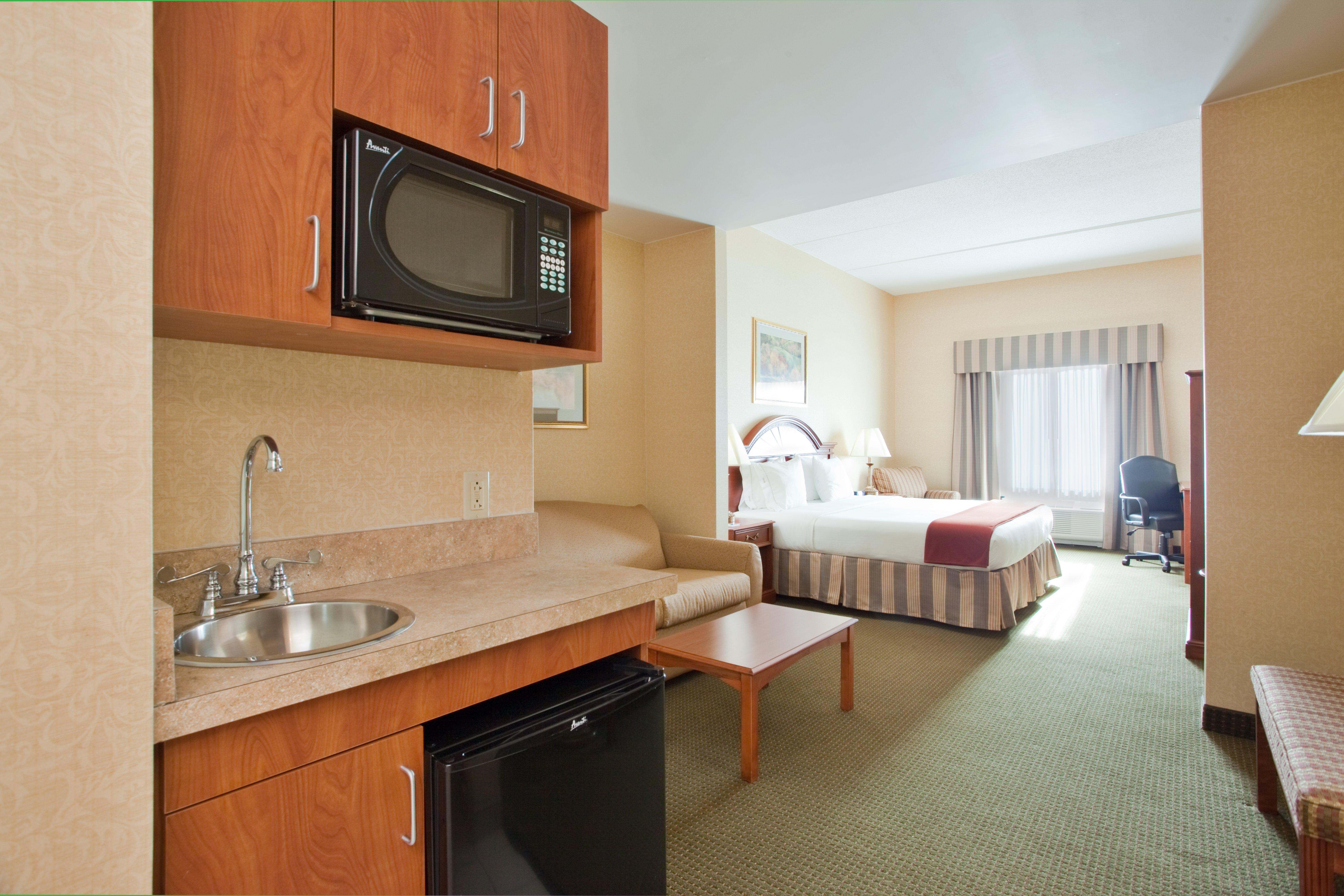 Holiday Inn Express Hotel & Suites Drums-Hazelton, An Ihg Hotel Номер фото