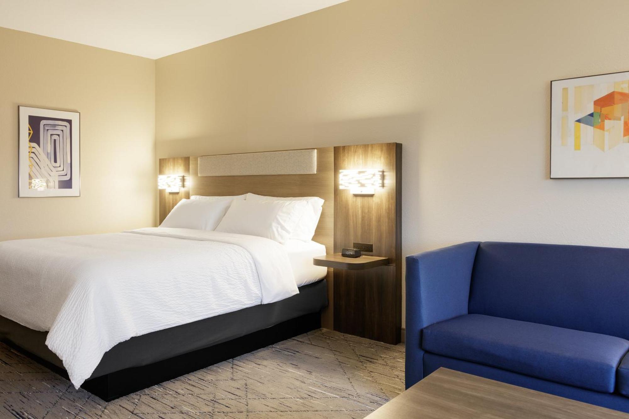 Holiday Inn Express Hotel & Suites Drums-Hazelton By Ihg Экстерьер фото