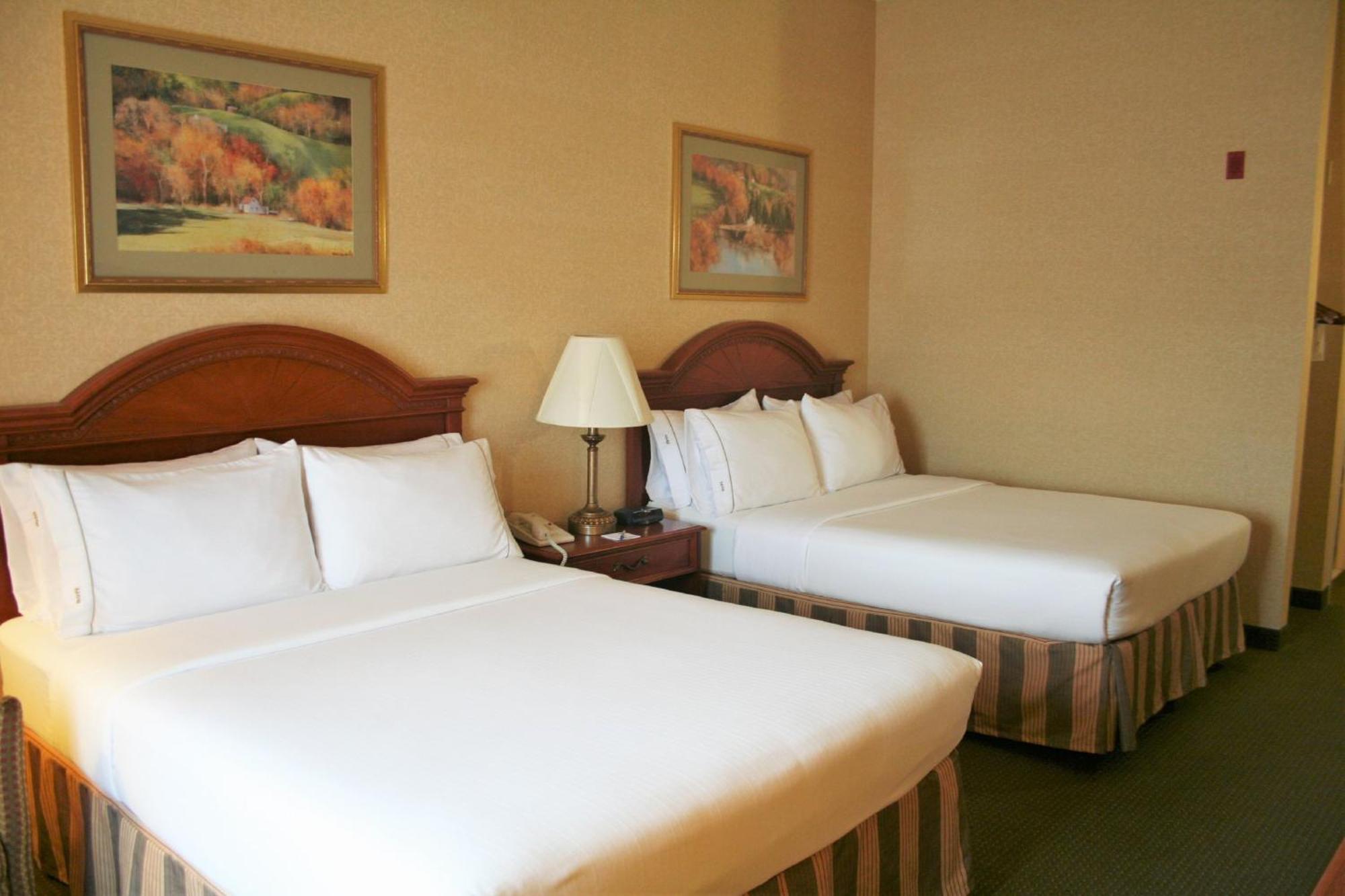 Holiday Inn Express Hotel & Suites Drums-Hazelton By Ihg Экстерьер фото